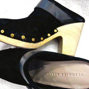 Veronica Beard Dacey black suede studded mule clogs NWOT Size 7
